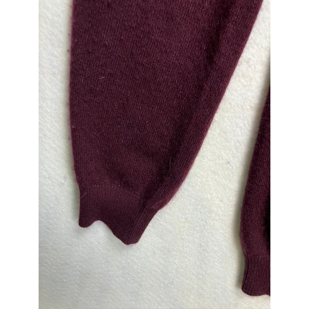 Club Room Mens Burgundy 100% Cashmere 2-Ply V-Neck Sweater Size Large‎ Maroon